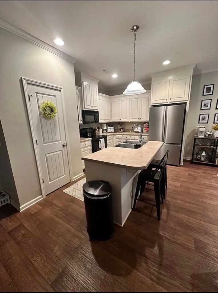 300 Melrose Lane Dothan AL 36303