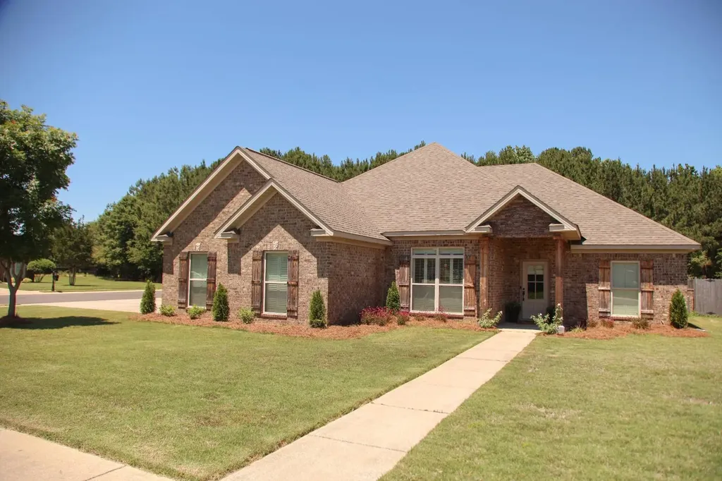 3600 Wagon Way Northport AL 35473