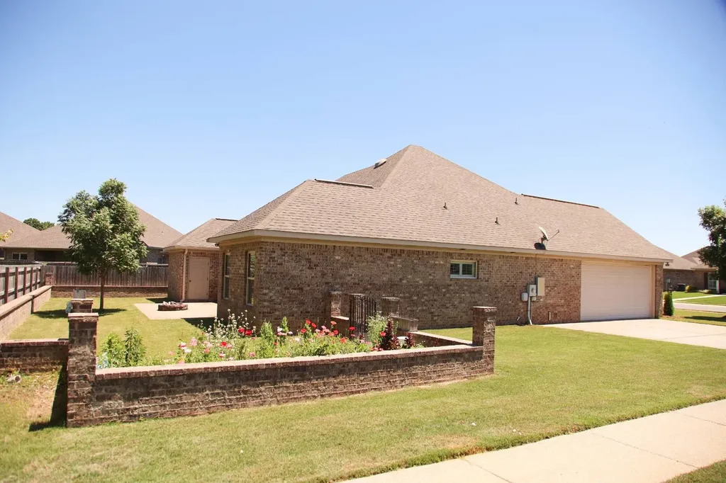 3600 Wagon Way Northport AL 35473