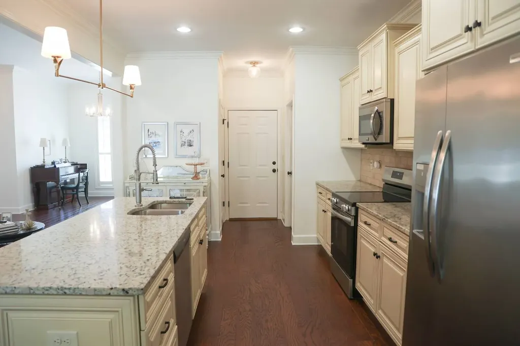 3600 Wagon Way Northport AL 35473