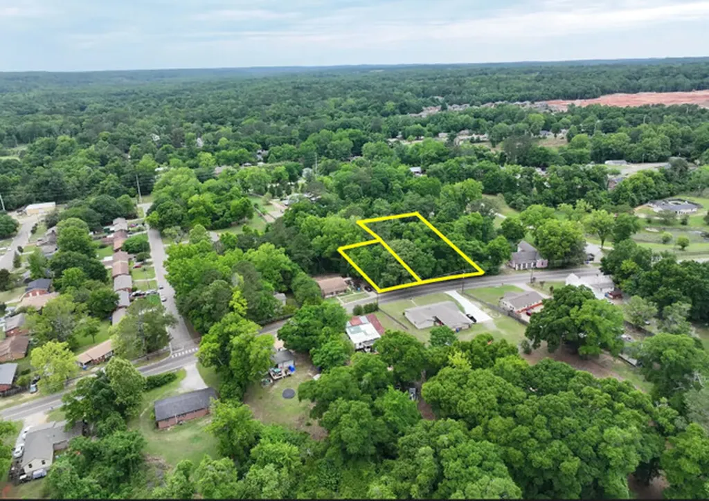 623 Martin Luther King Jr. Drive Prattville AL 36067
