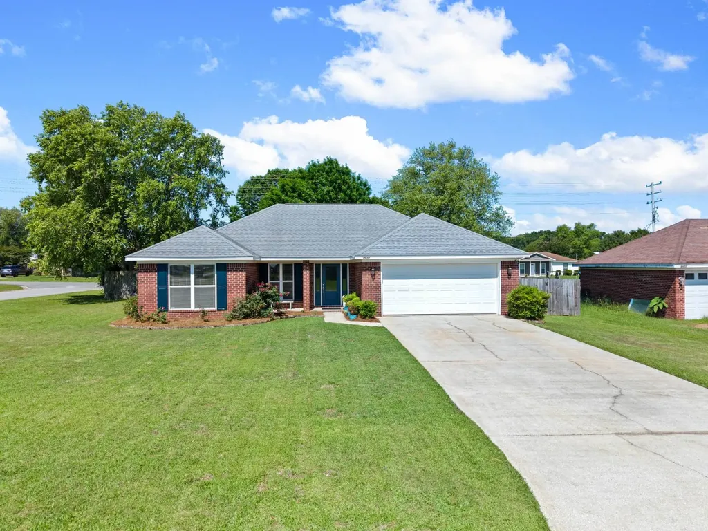 21637 Shadowbrook Street Robertsdale AL 36567