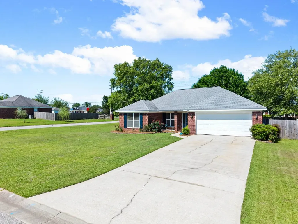 21637 Shadowbrook Street Robertsdale AL 36567