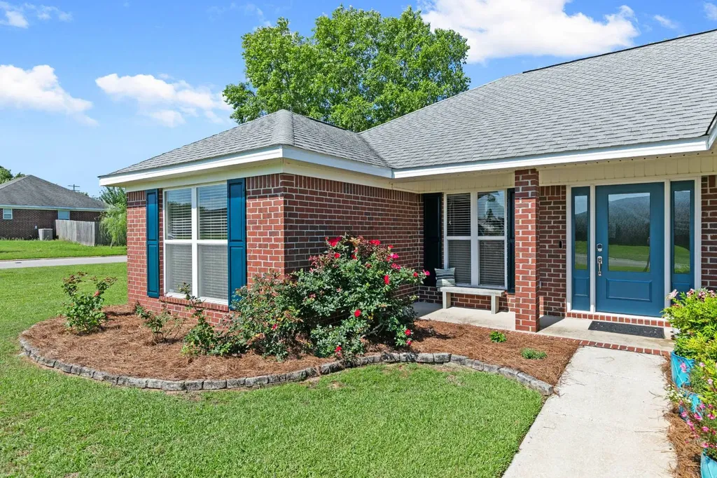 21637 Shadowbrook Street Robertsdale AL 36567