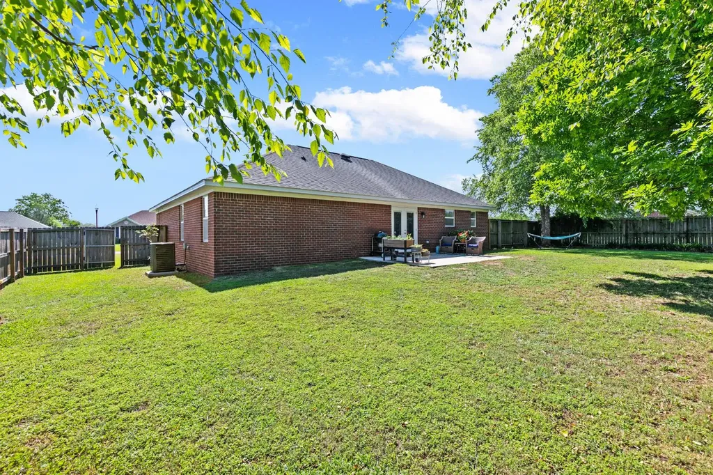 21637 Shadowbrook Street Robertsdale AL 36567