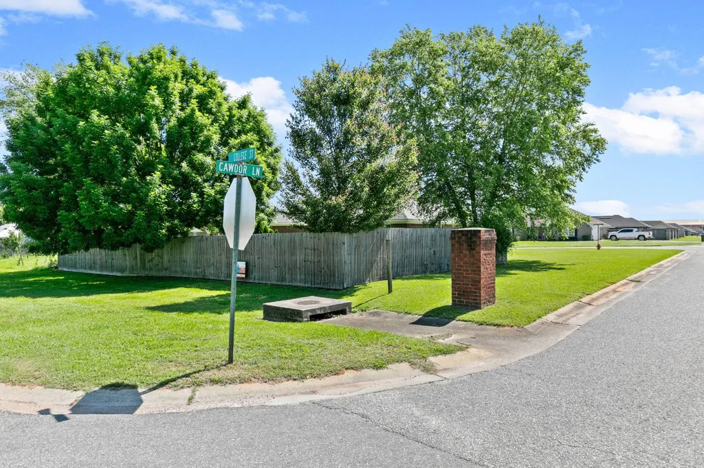 21637 Shadowbrook Street Robertsdale AL 36567