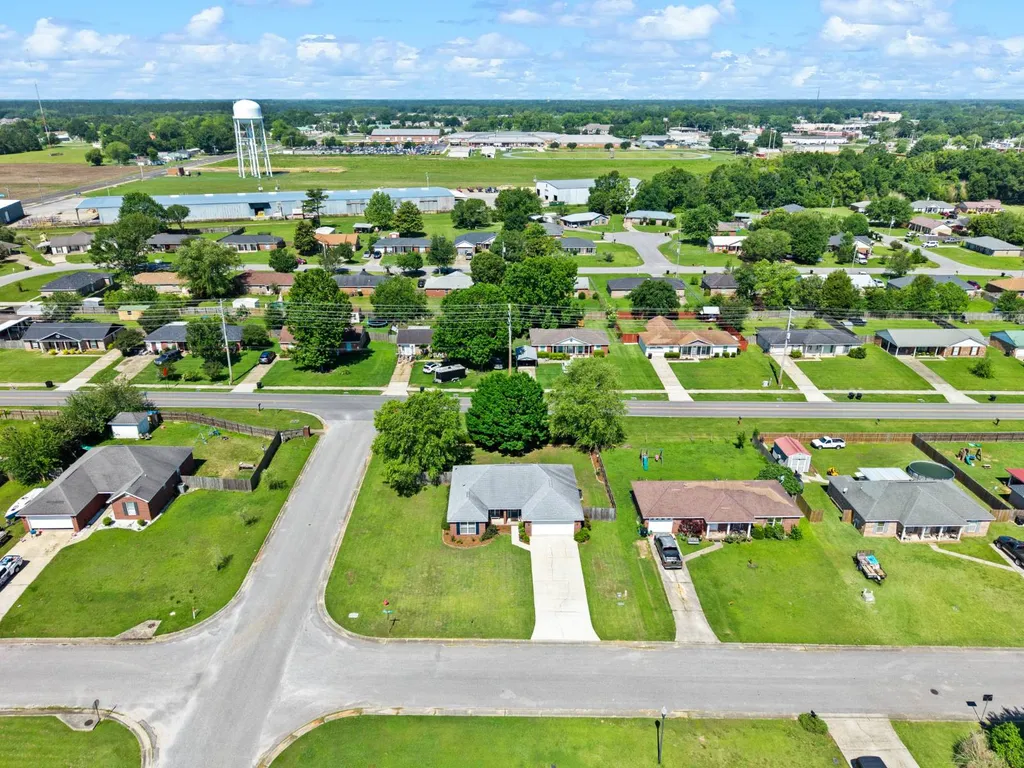 21637 Shadowbrook Street Robertsdale AL 36567