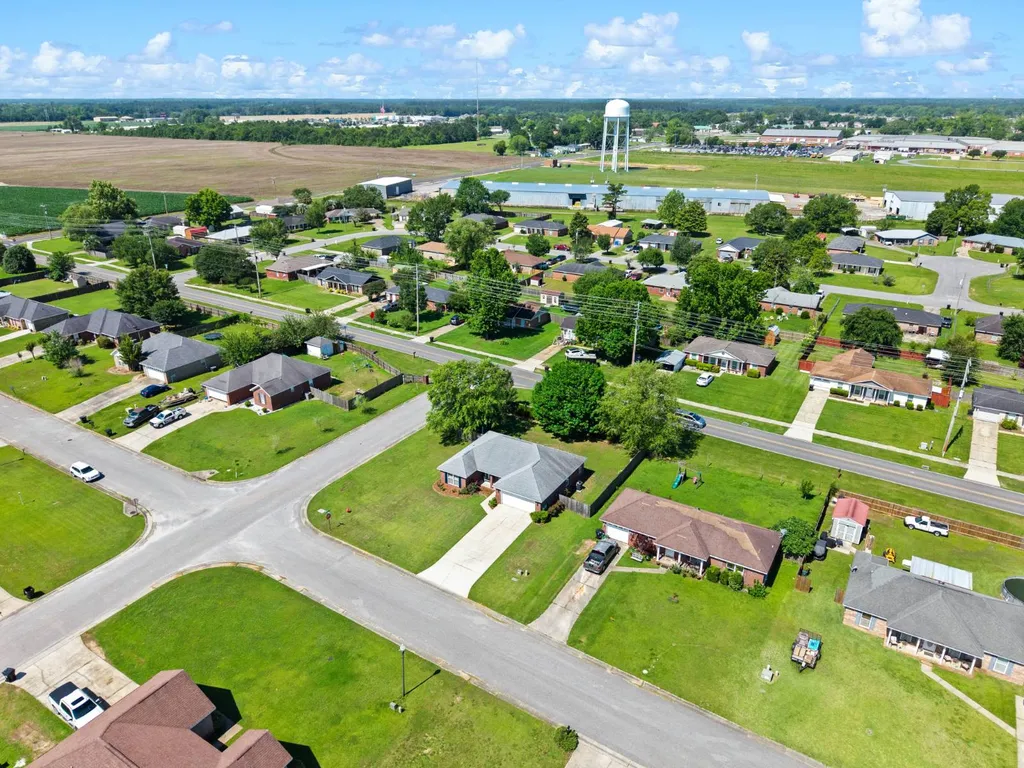 21637 Shadowbrook Street Robertsdale AL 36567