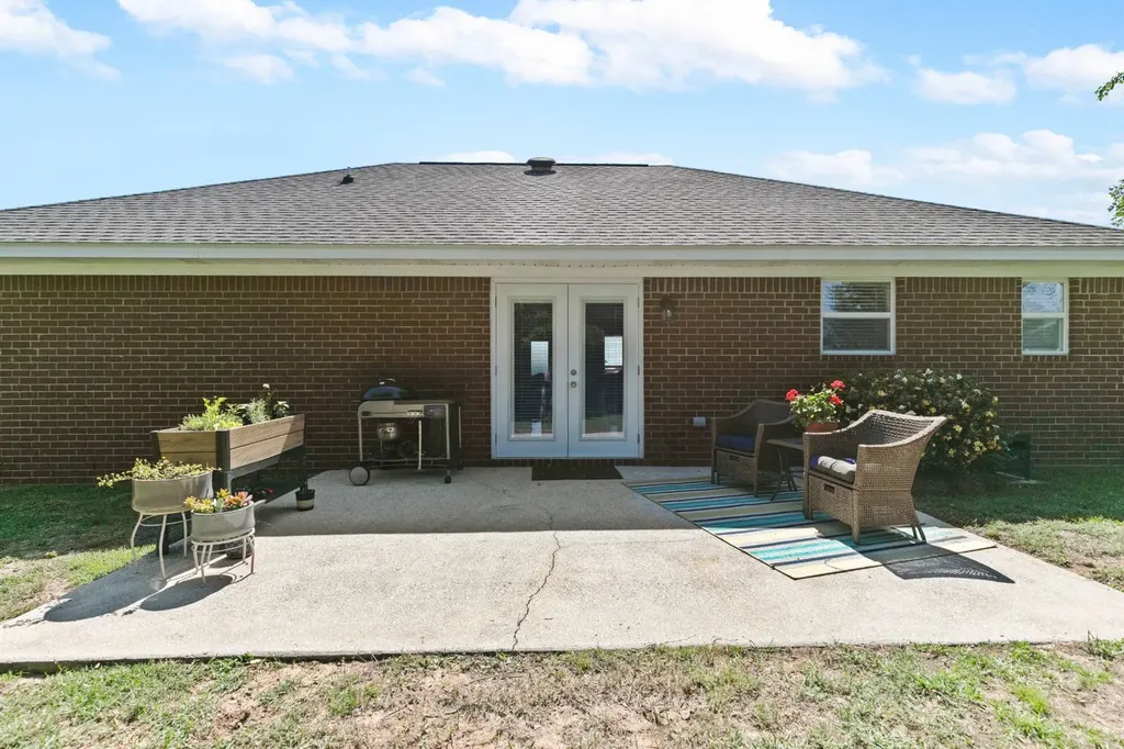 21637 Shadowbrook Street Robertsdale AL 36567