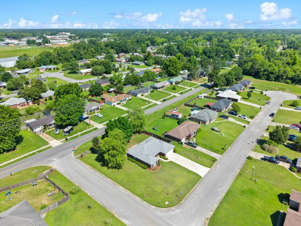21637 Shadowbrook Street Robertsdale AL 36567