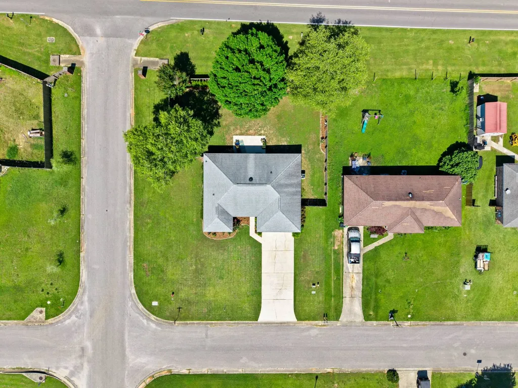 21637 Shadowbrook Street Robertsdale AL 36567