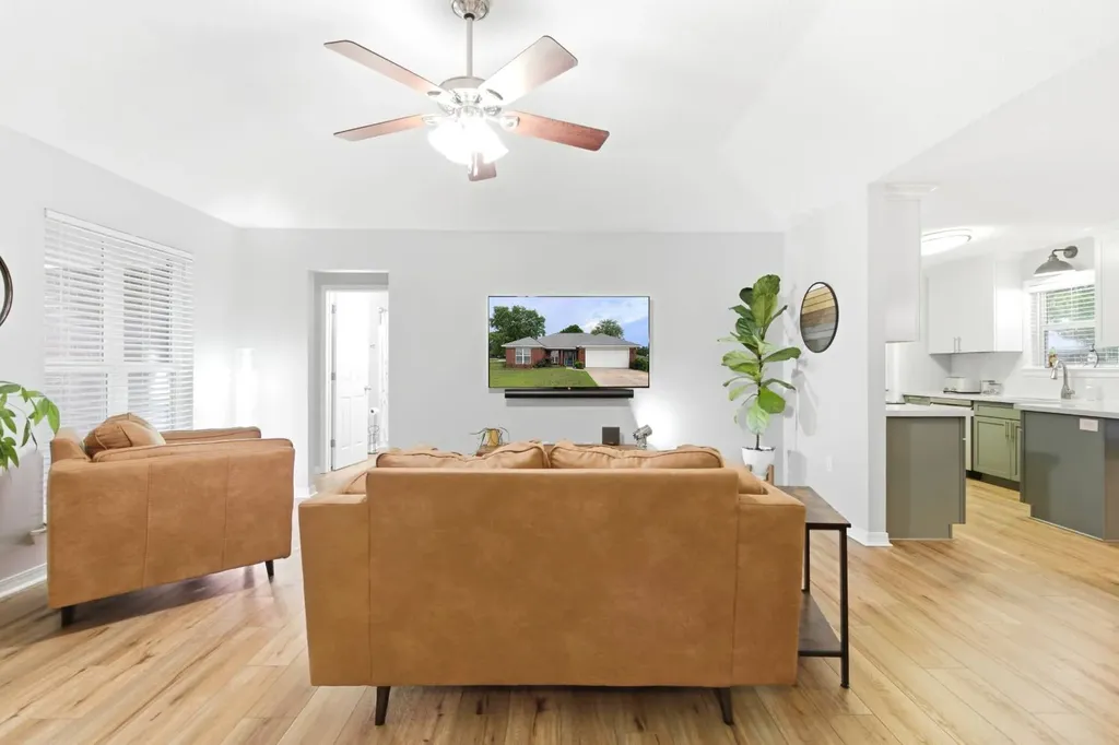 21637 Shadowbrook Street Robertsdale AL 36567