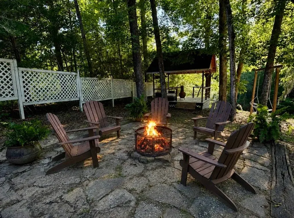 898 Lakeshore Drive Camden AL 36726