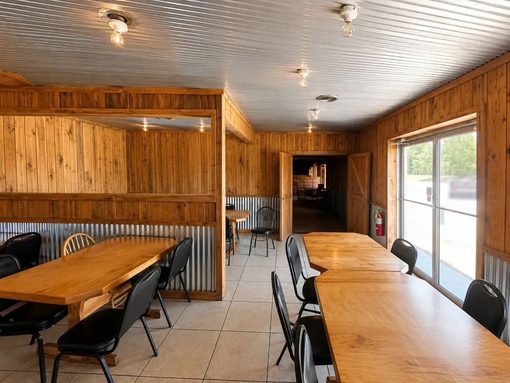 1717 State Highway 17 Hamilton AL 35570