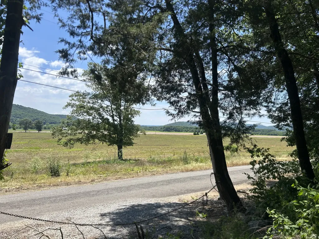 1727 County Road 17 Scottsboro AL 35768