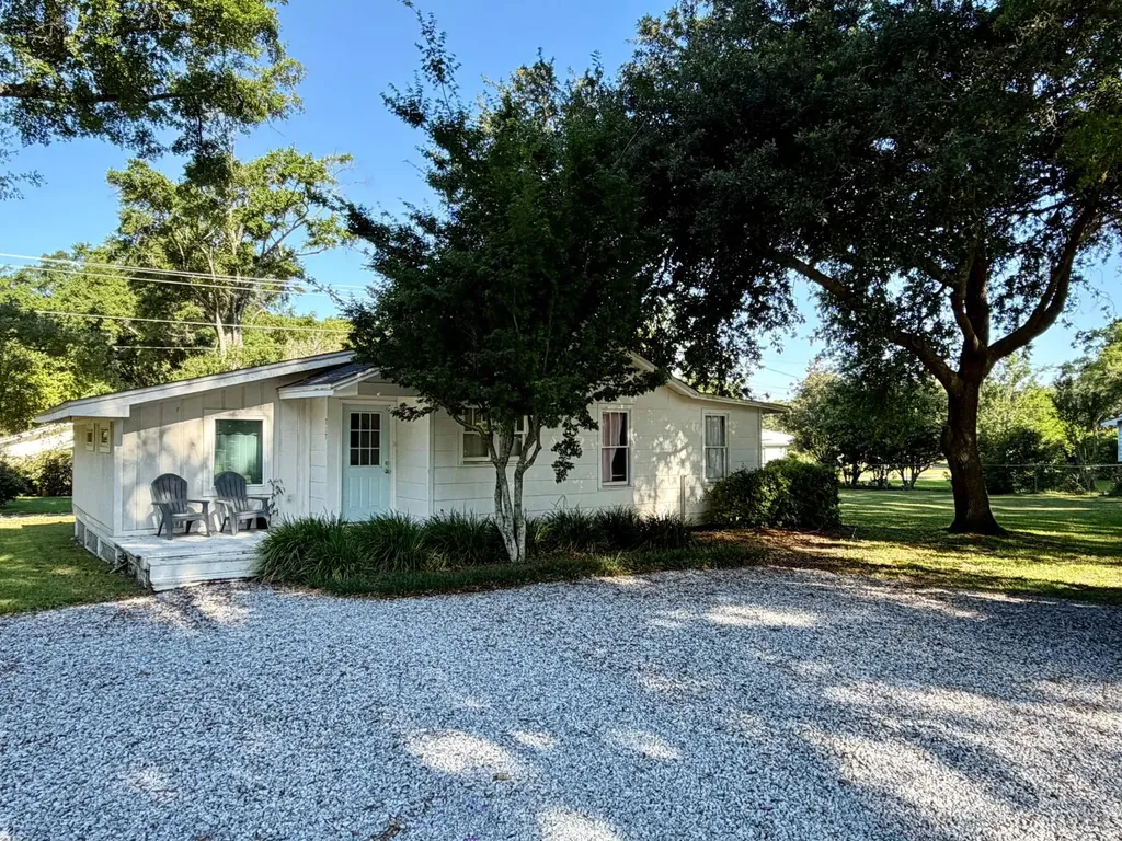 717 Morphy Avenue Fairhope AL 36532