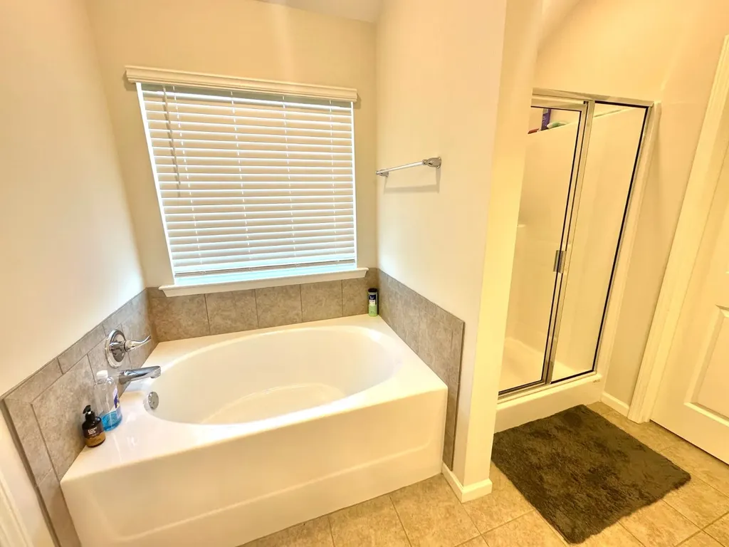 1844 Landing Place Deatsville AL 36022