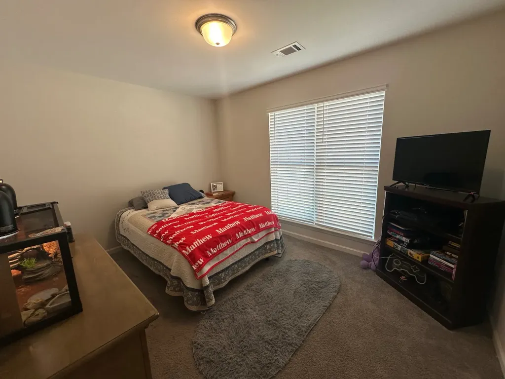 1844 Landing Place Deatsville AL 36022