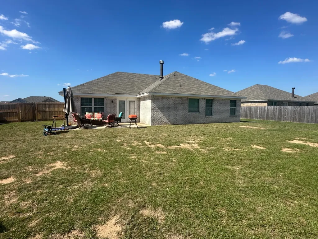 1844 Landing Place Deatsville AL 36022