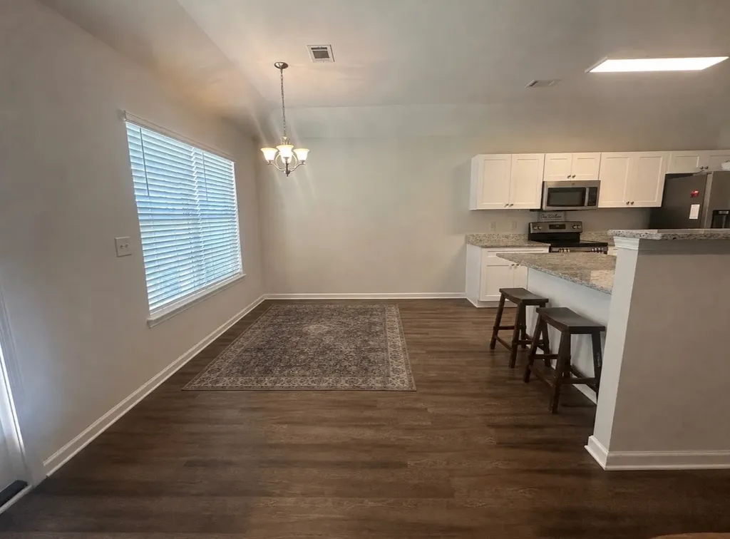 1844 Landing Place Deatsville AL 36022
