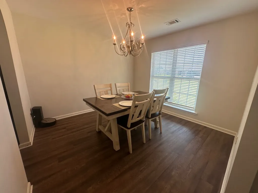 1844 Landing Place Deatsville AL 36022