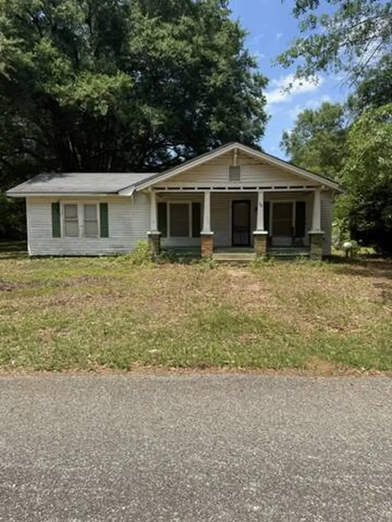 98 Desoto Drive Whatley AL 36482