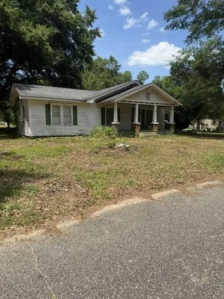 98 Desoto Drive Whatley AL 36482