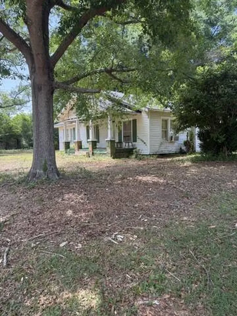 98 Desoto Drive Whatley AL 36482