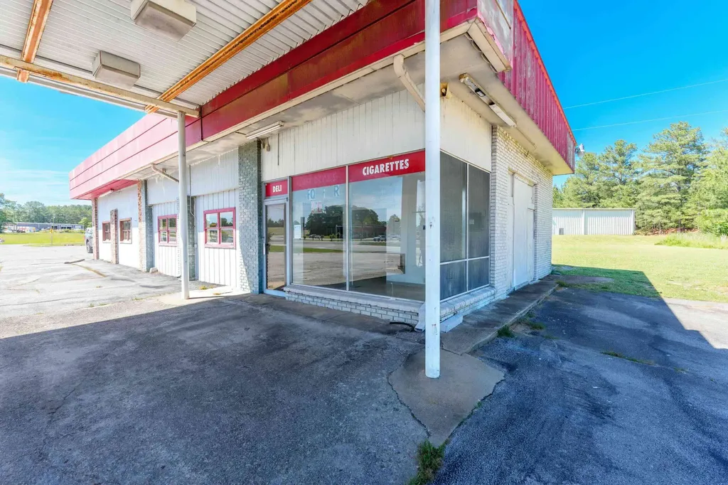 23590 Hwy 157 N & Hwy 101 N Town Creek AL 35603