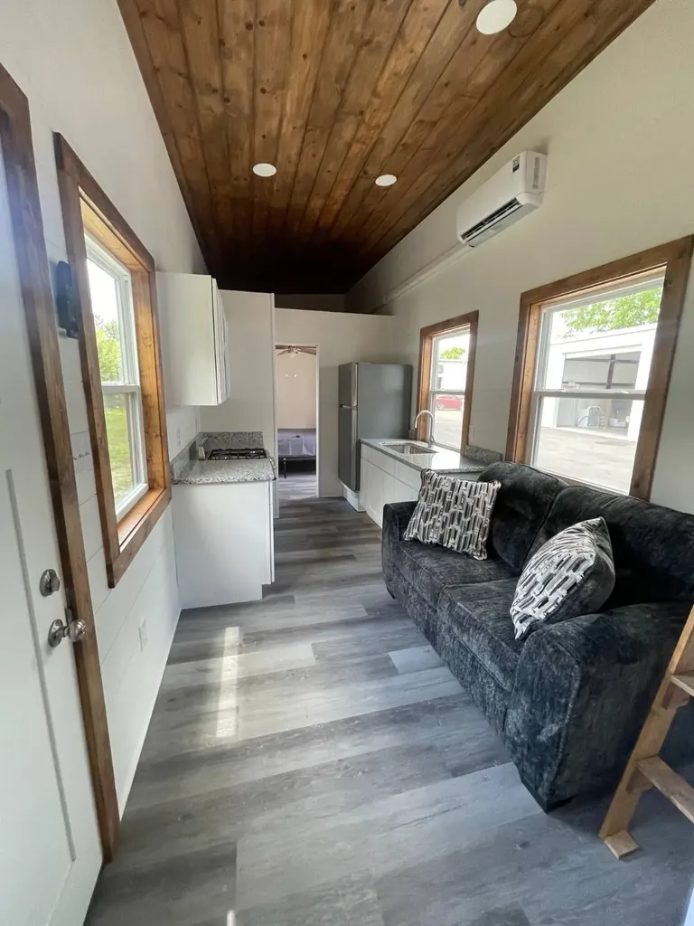202 Lonesome Bend Road Glencoe AL 35905