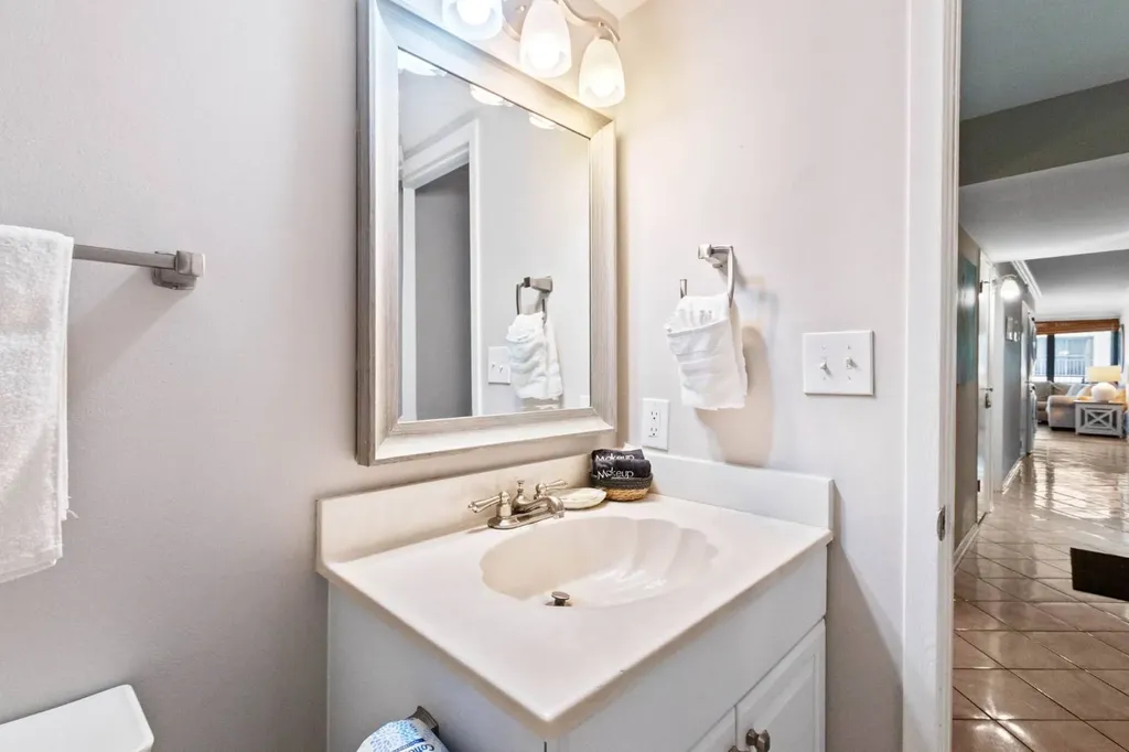 407 W Beach Boulevard Gulf Shores AL 36542