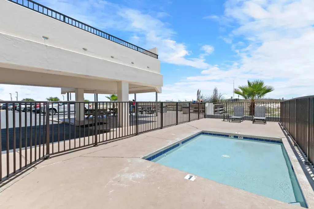407 W Beach Boulevard Gulf Shores AL 36542