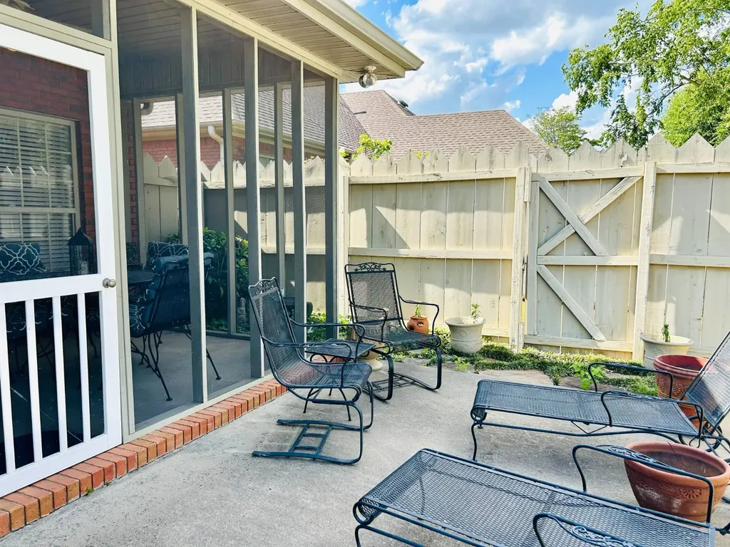 139 Old Hickory Drive Florence AL 35630