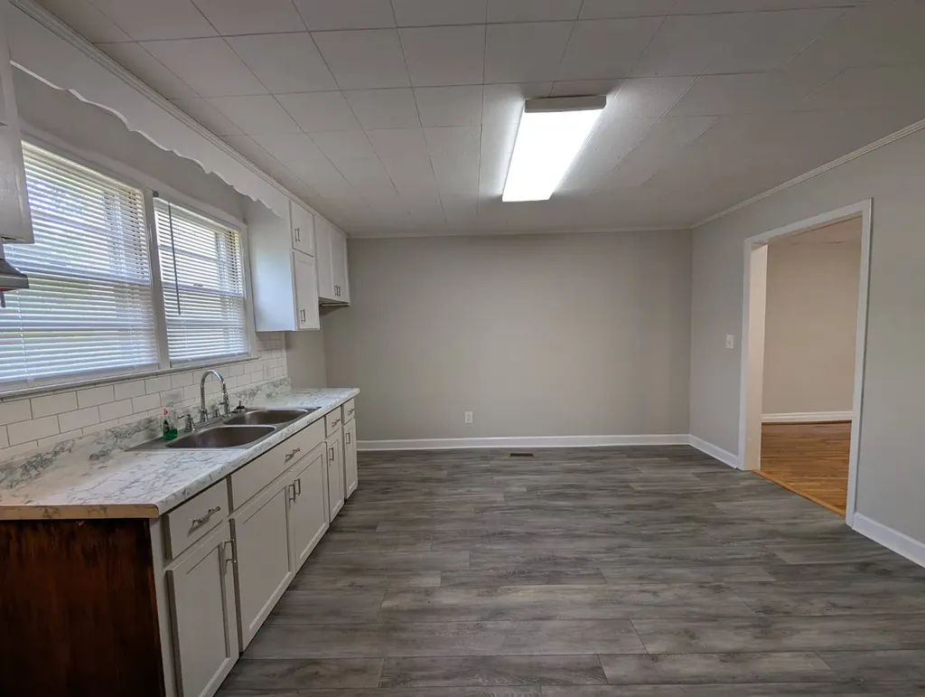 911 S 6th Street Gadsden AL 35901