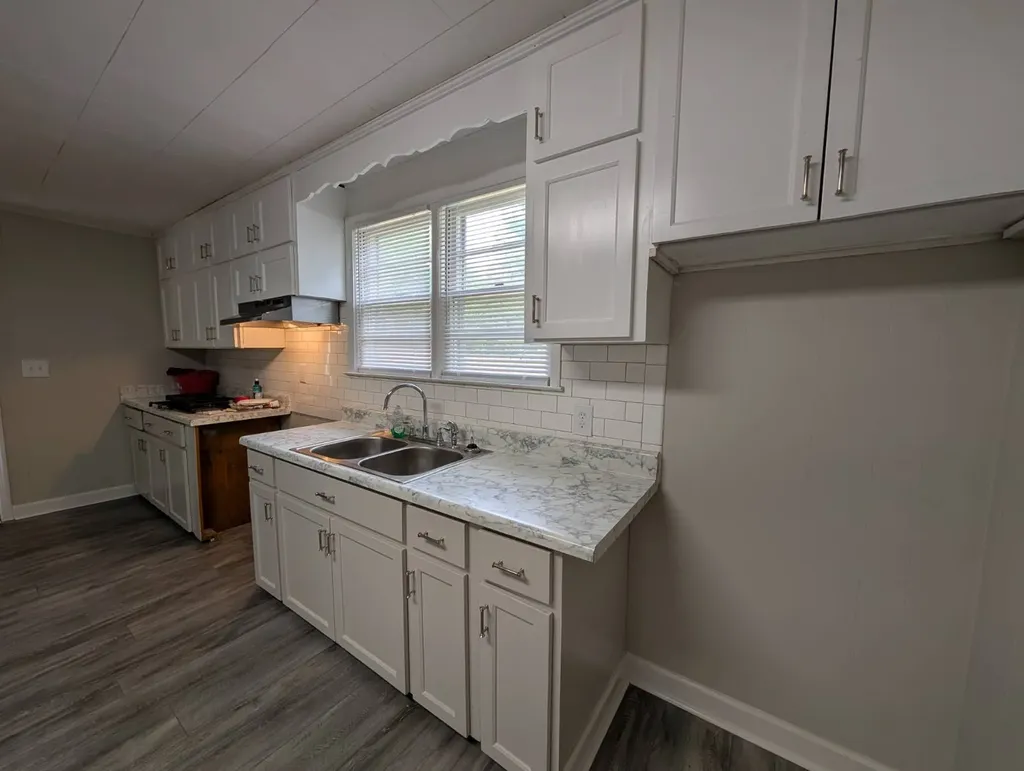 911 S 6th Street Gadsden AL 35901