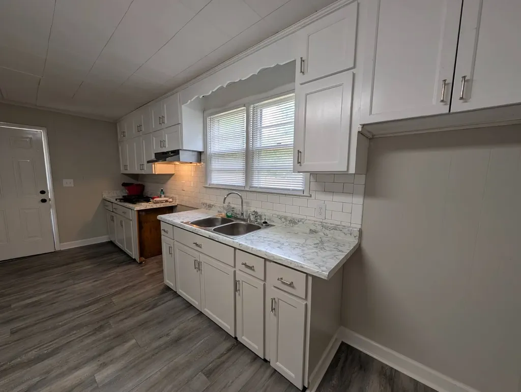 911 S 6th Street Gadsden AL 35901