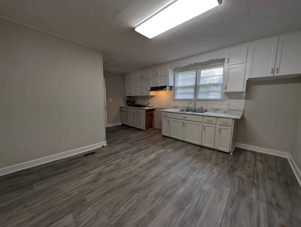 911 S 6th Street Gadsden AL 35901