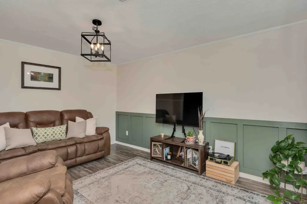 143 Broad Street Gilbertown AL 36908