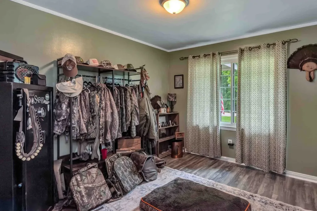 143 Broad Street Gilbertown AL 36908