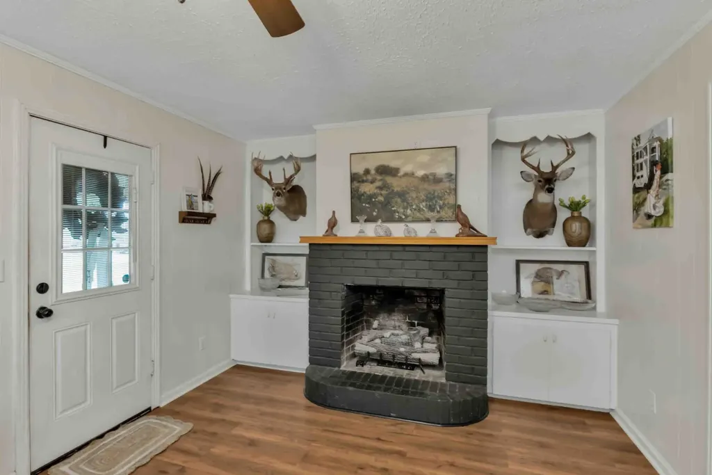 143 Broad Street Gilbertown AL 36908