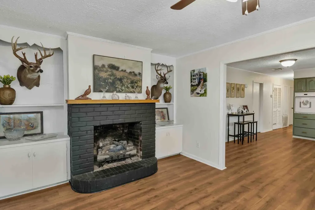 143 Broad Street Gilbertown AL 36908