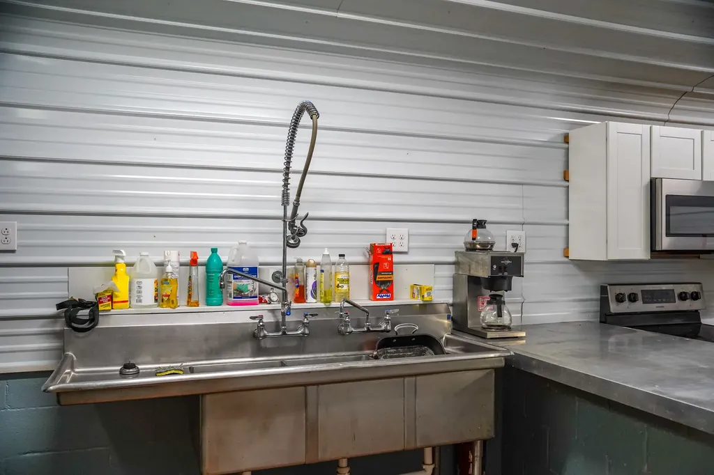 29200 Upper Elkton Road Elkmont AL 35620