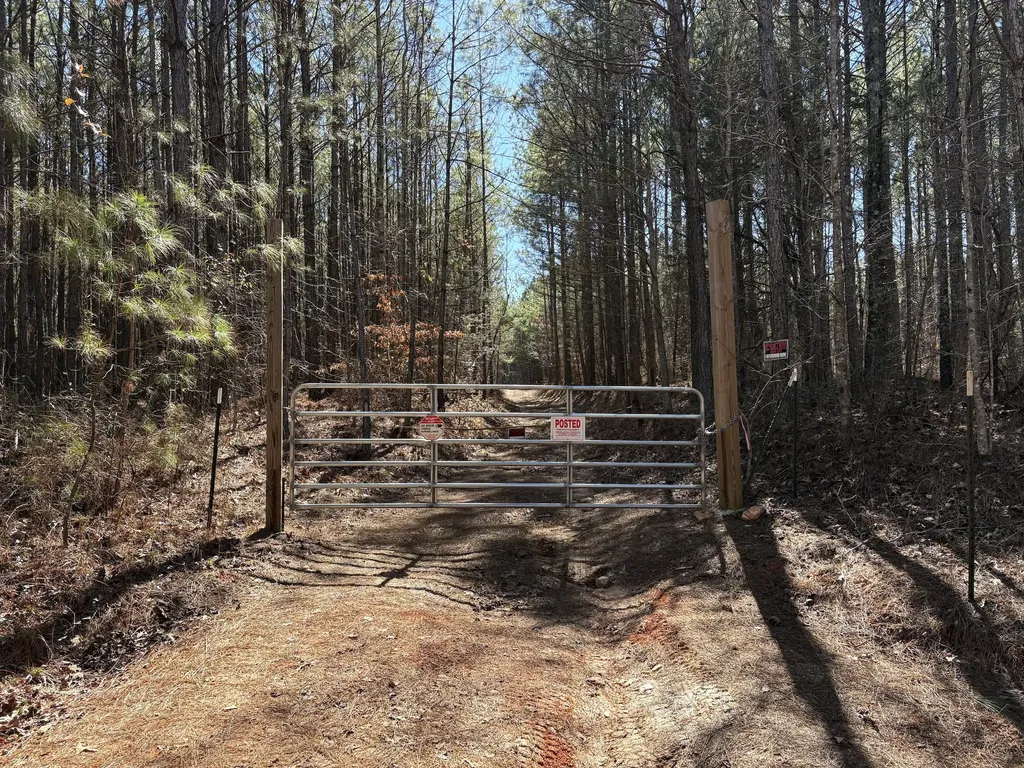 71 Orion Lane Roanoke AL 36274