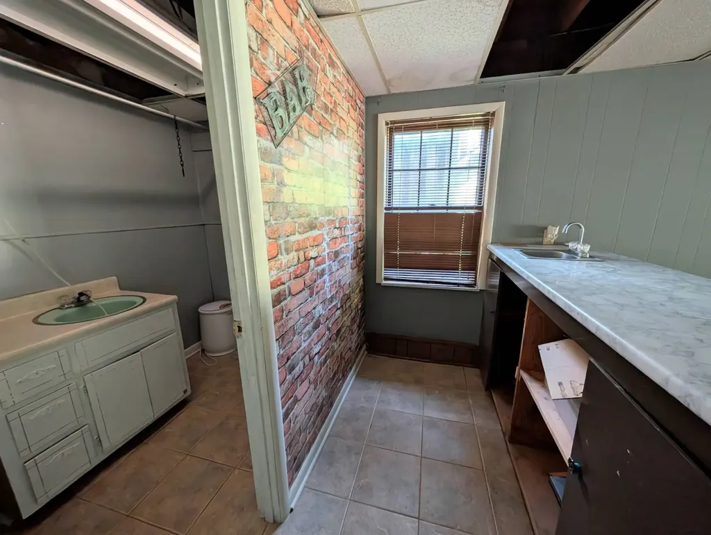 103 Buena Vista Circle Gadsden AL 35904