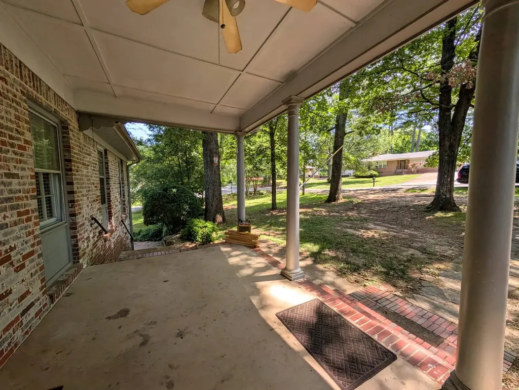 103 Buena Vista Circle Gadsden AL 35904