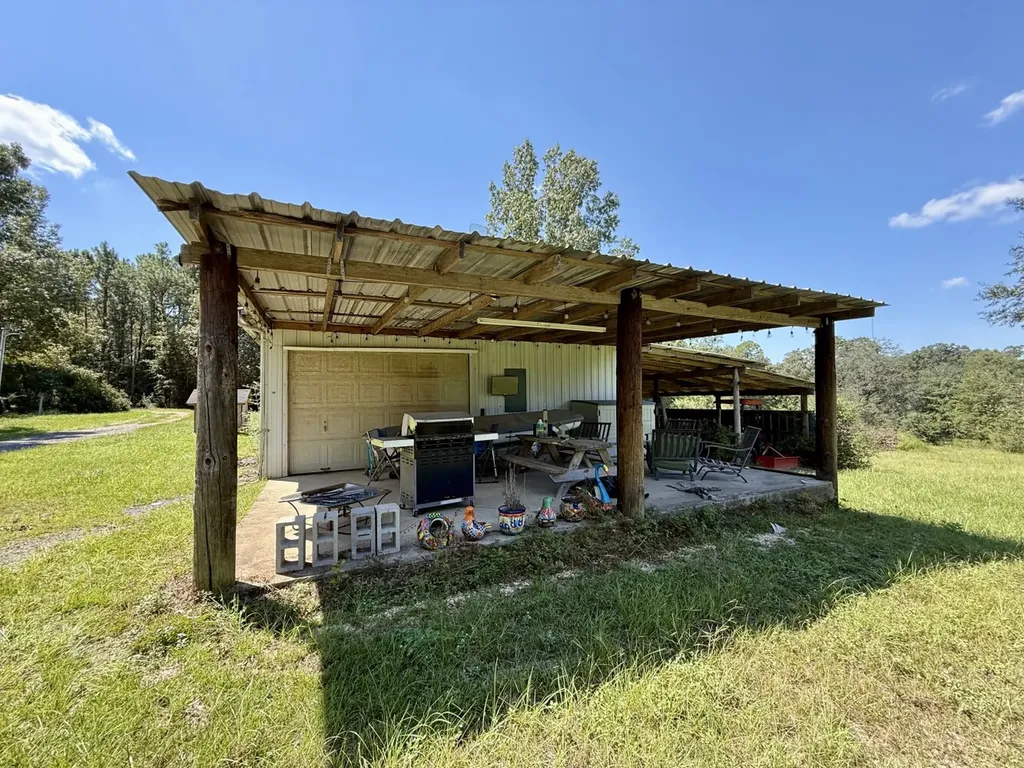 27505 Glass Road Robertsdale AL 36567