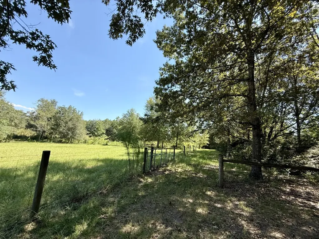 27505 Glass Road Robertsdale AL 36567
