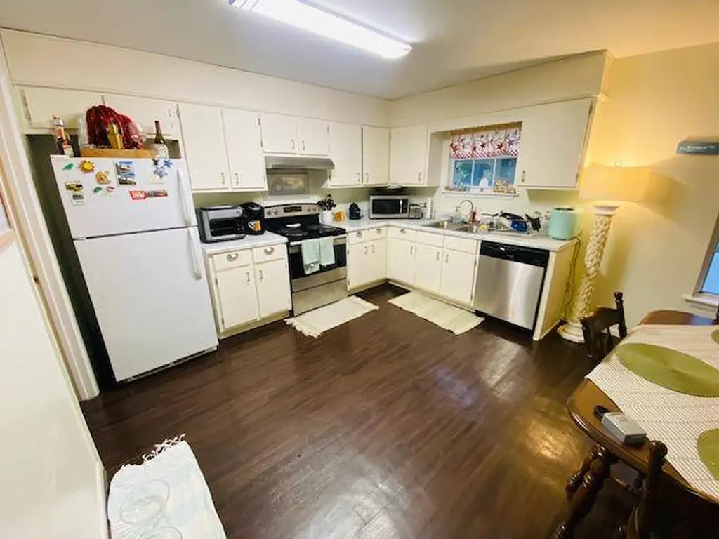 164 E University Drive Auburn AL 36832