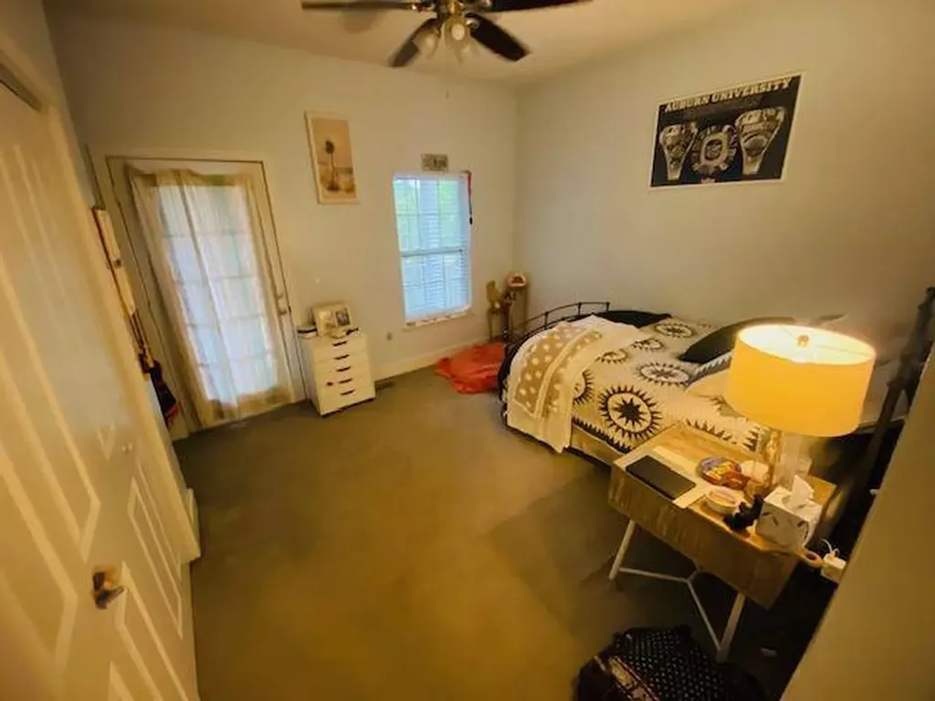 164 E University Drive Auburn AL 36832