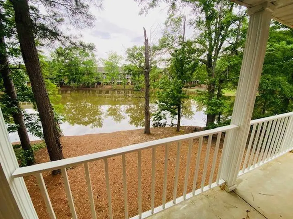 164 E University Drive Auburn AL 36832